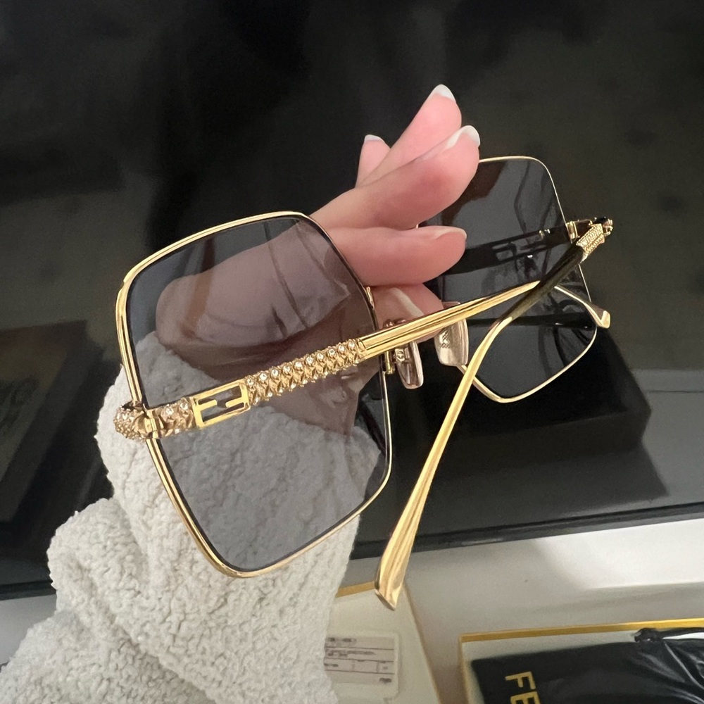 Fendi Baguette Metal Sunglasses - Picture 2 of 6